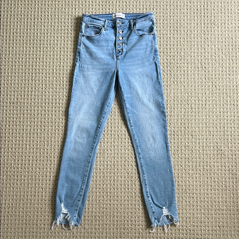 Abercrombie Women's High Rise Light Blue Skinny Ankle Jeans, Size 28, 6 Long